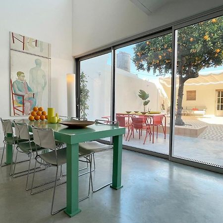 Carrion de Los Cespedes Design & Art, Patio With Orange Tree, Near Seville מראה חיצוני תמונה