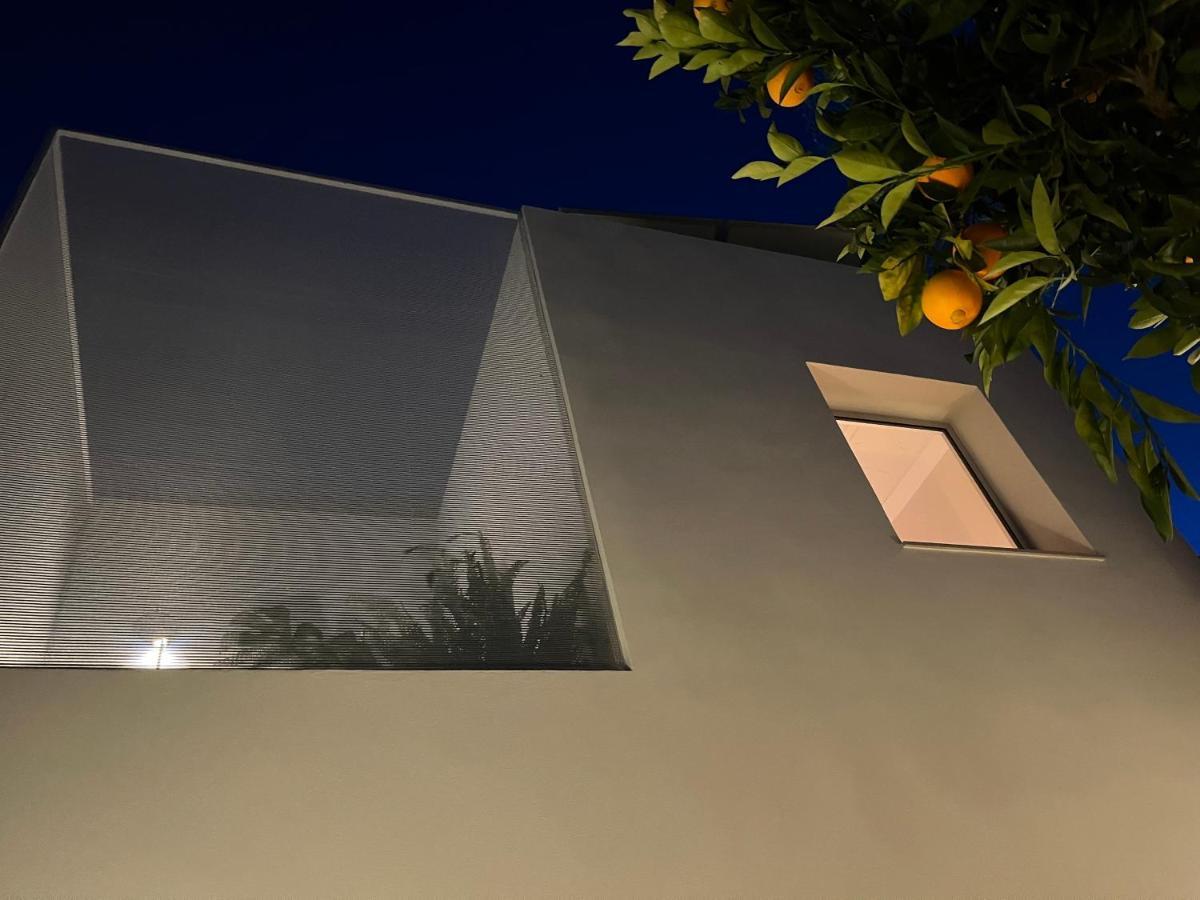 Carrion de Los Cespedes Design & Art, Patio With Orange Tree, Near Seville מראה חיצוני תמונה